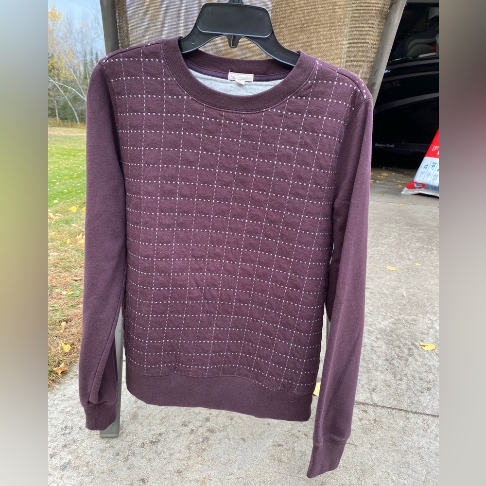 GAP Women's Burgundy Crewneck
